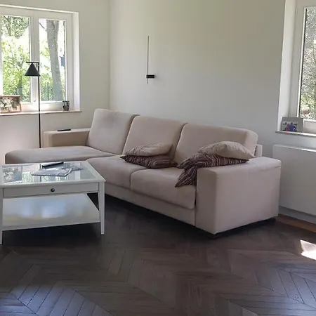 Tres Belle 4 Facades Dans Quartier Et Arbore - 5 Kms De