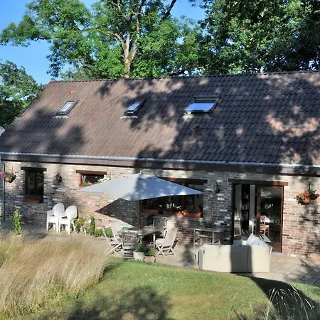 Villa Tres Belle 4 Facades Dans Quartier Et Arbore - 5 Kms De *