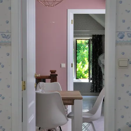 Tres Belle 4 Facades Dans Quartier Et Arbore - 5 Kms De Villa *