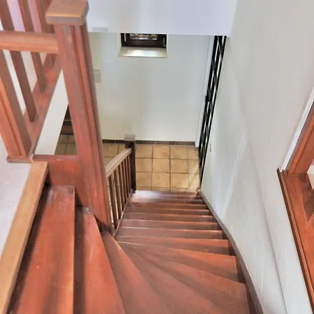 Tres Belle 4 Facades Dans Quartier Et Arbore - 5 Kms De *