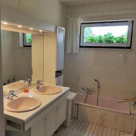 Villa Tres Belle 4 Facades Dans Quartier Et Arbore - 5 Kms De